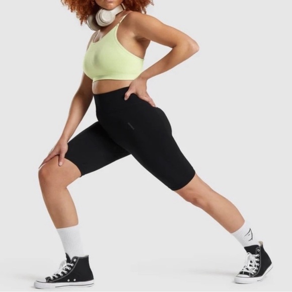 ❤️ Gymshark black spandex biker shorts - Picture 4 of 7